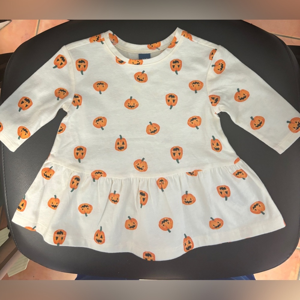 Pumpkin shirt NEW  3-6 months